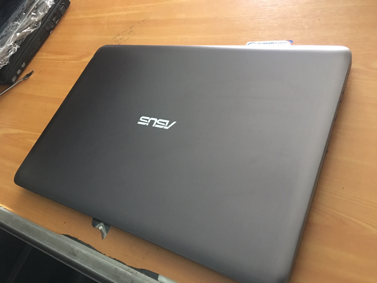 Laptop Asus K501U i5 6200U/4GB/1000GB/2GB 940M