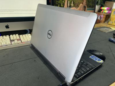 Laptop Dell Latitude E6540 (Core i5 4300M, RAM 4GB, SSD 180GB HDD 500GB, Intel HD Graphics 4600, 15.6 inch)