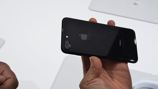 Điện thoại iPhone 7 128GB đen