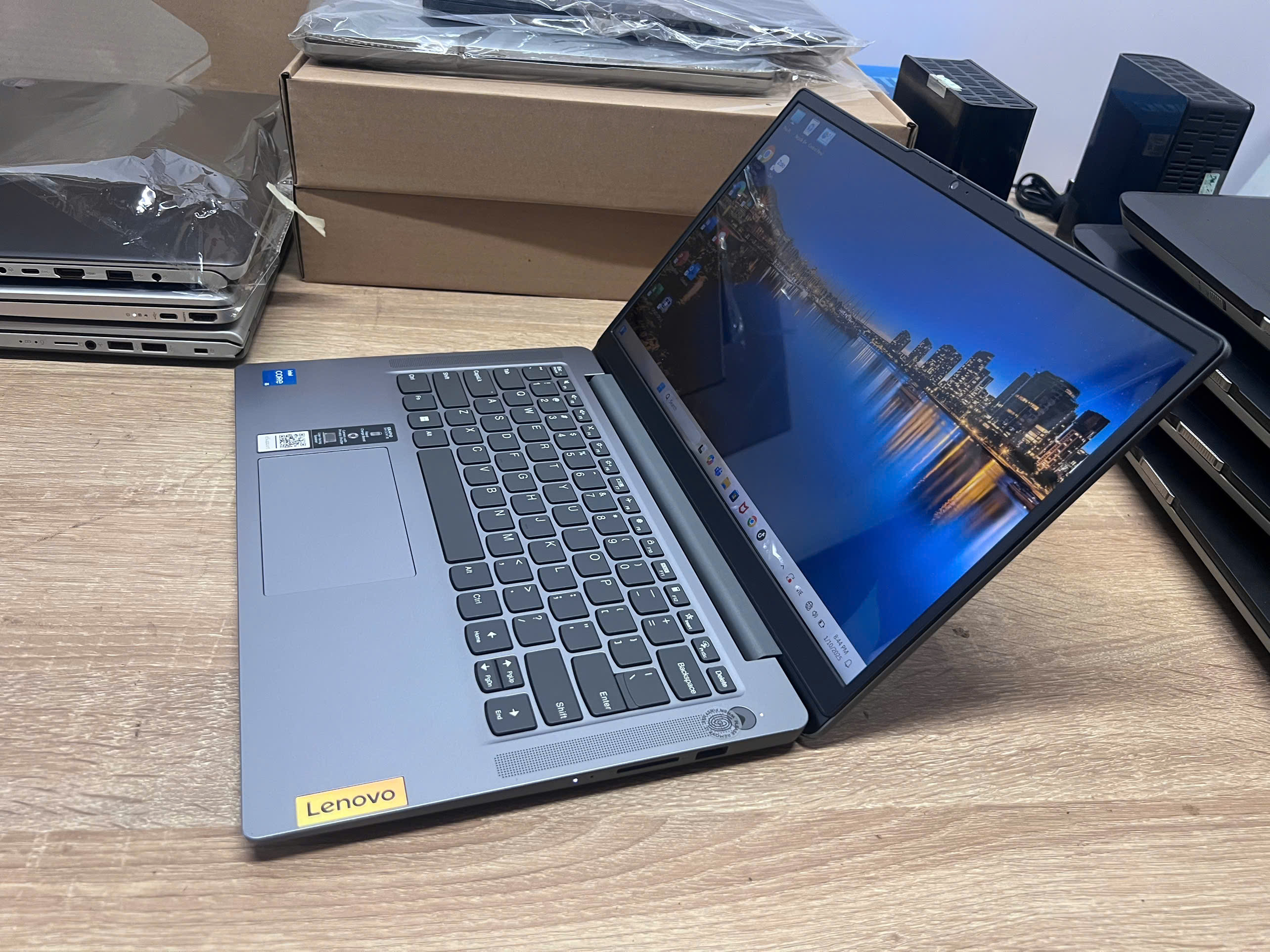 Laptop Lenovo IdeaPad 3 14IAH8 i5 12450H/16GB/512GB/14