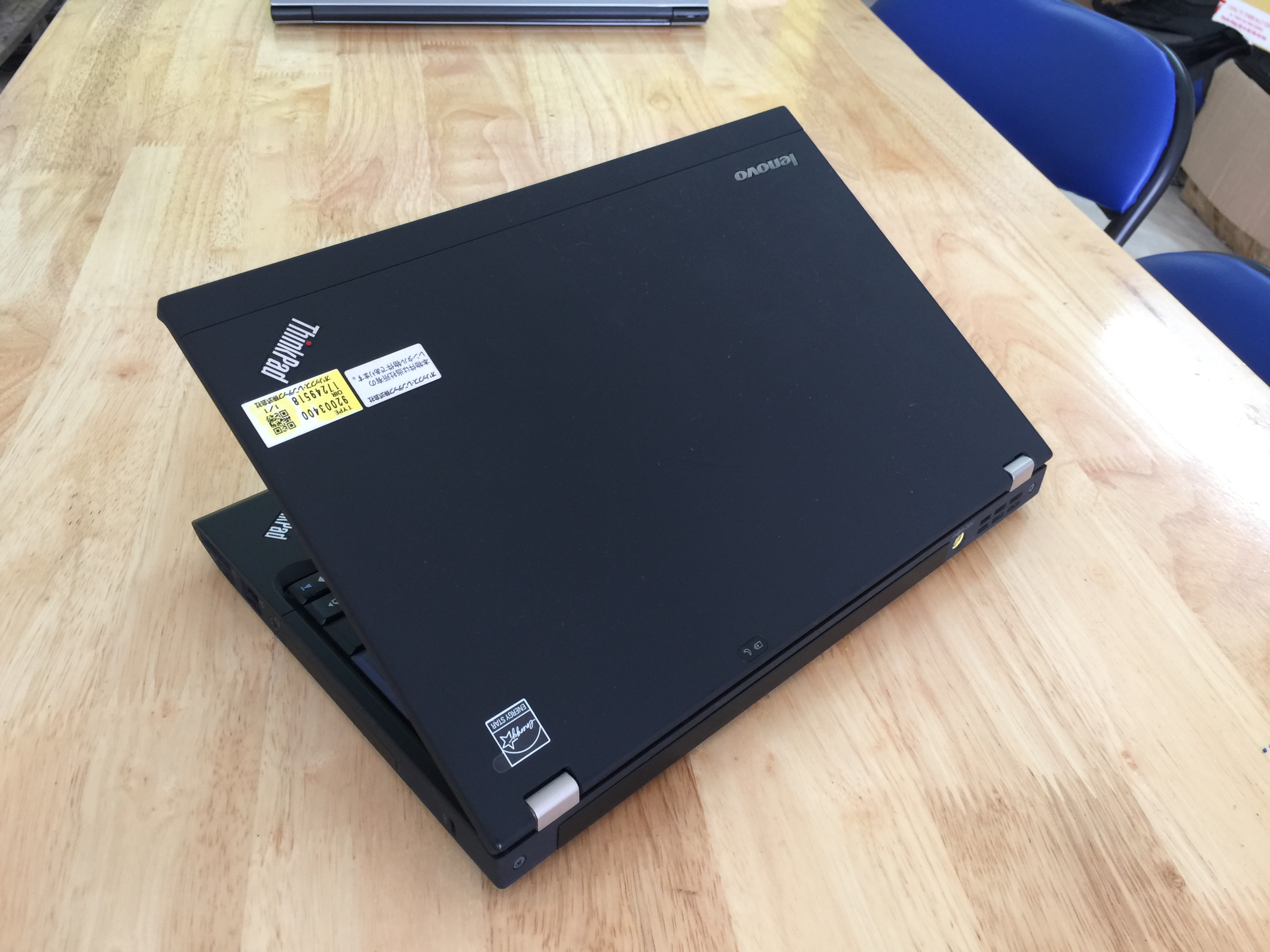Lenovo ThinkPad X220 12.5 - Core i5 2.5GHz, 4GB RAM, 250GB HDD