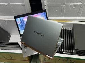 5 con Toshiba Portege z930/ i5-3427U/4GB / 128GB/ Laptop Siêu Bền/ Pin Trâu/ Mỏng năng 1kg2