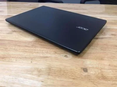 Laptop Acer Aspire E15 E5-575-35L8 NX.GLBSV.007 Core i3-7100U/8GB/500GB/DVDRW/15.6FHD