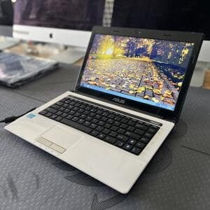 LAPTOP ASUS K43E ( I3 2350M / RAM 4GB / HDD 500GB / VGA INTEL (R) HD GRAPHICS 3000 )