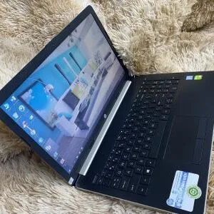 Laptop HP 15-da1033TX (5NK26PA): Core i7 8565U/8GB/SSD 128GB M2 / 1TB/VGA 2GB GDDR5