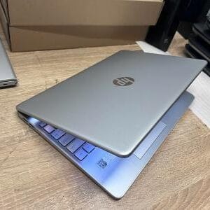 Laptop HP 15s-fq2602TU/ i5-1135G7/ 8G/ 256G SSD/ 15.6"HD/ Wl+BT/ 3cell/ W10/
