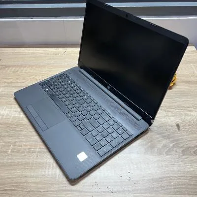 Laptop HP 15s i3 1005G1/4GB/256GB SSD/WIN10