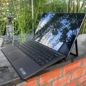 Laptop HP Pro X2 core i5 7y75 Ram 8GB SSD 256gb 12icnh