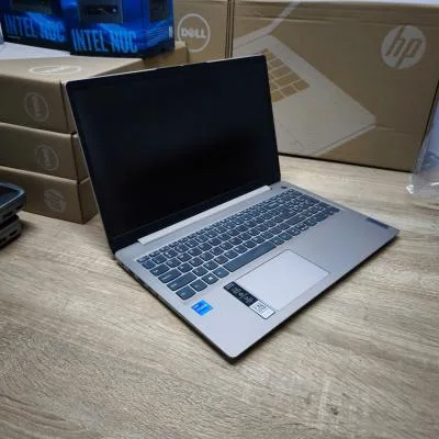 Laptop Lenovo Ideapad 3 (i5-1135G7/8GB/512GB SSD/Intel Xe Iris/15.6"FHD