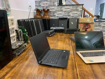 Laptop Lenovo V310-14ISK 80SX004NVN - Intel core i3-6006U, 4GB RAM, ssd 128 m2 , Intel HD Graphics 520, 14 inch pin trâu