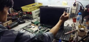 Laptop và Pc có mùi khét: Nguyên nhân và cách khắc phục 2022