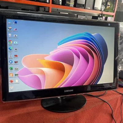 Samsung SyncMaster P2770FH 27in full HD 1920x1080