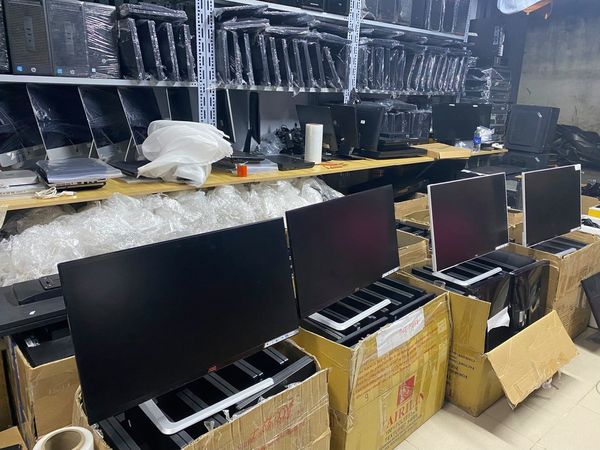 man hinh may tinh cu nha trang