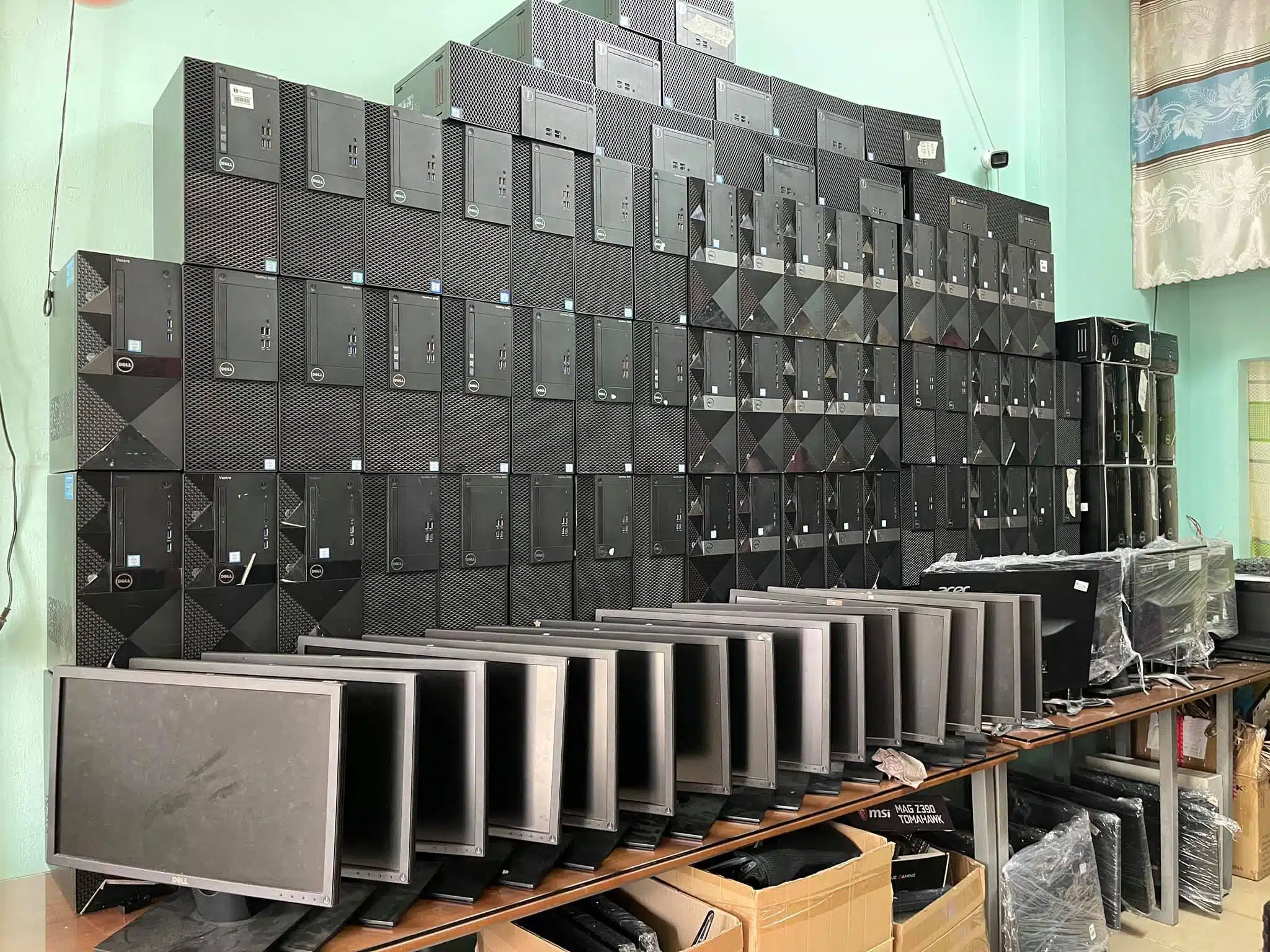 thu mua man hinh may tinh cu HP