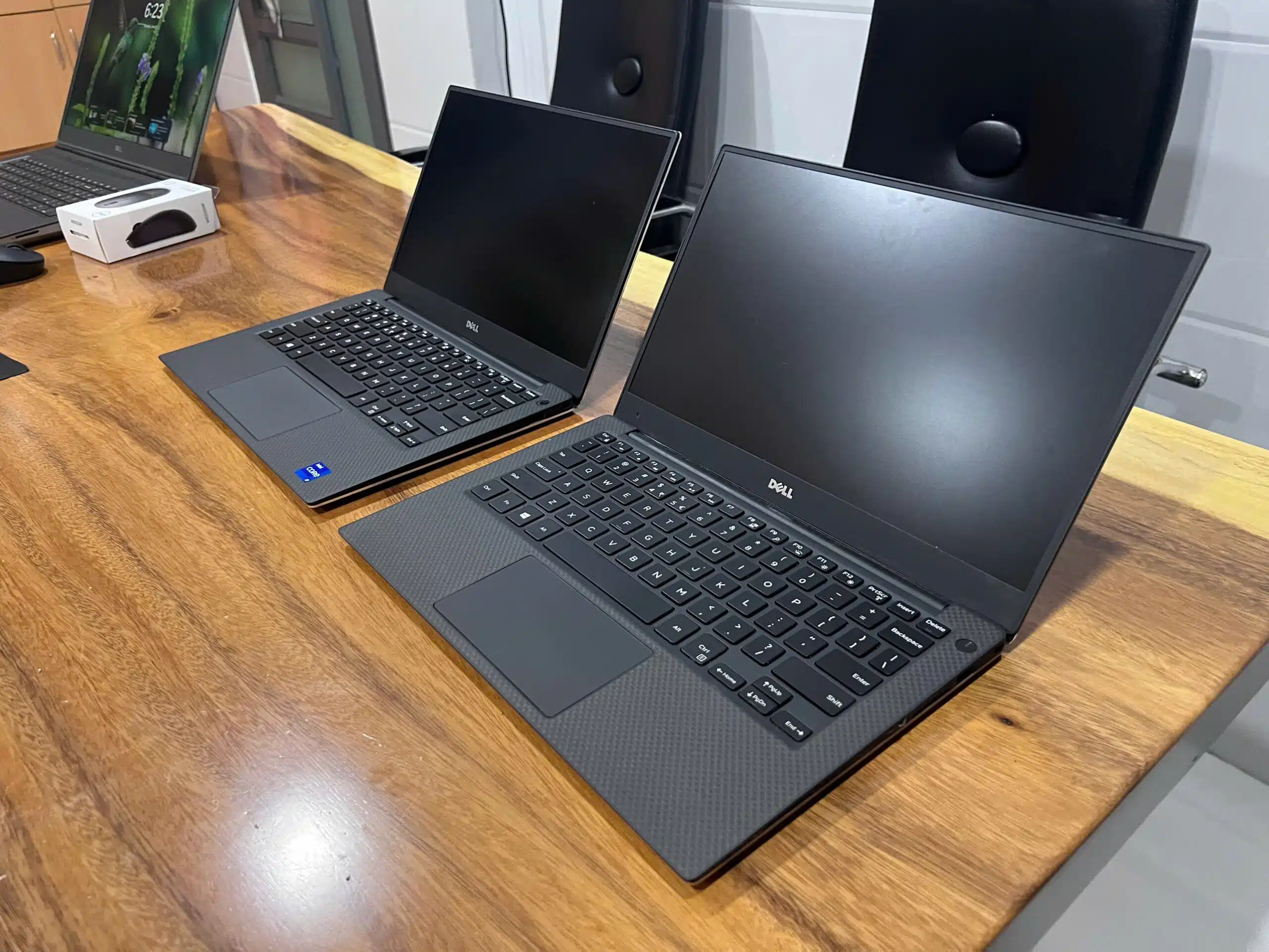 Dell XPS 13- 9360/ Core i5- 8250U/ RAM 8GB/ SSD 256GB/ Màn 13.3” FHD IPS - Ảnh 3