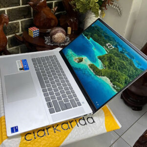 Dell Inspiron 16 5620 – i7