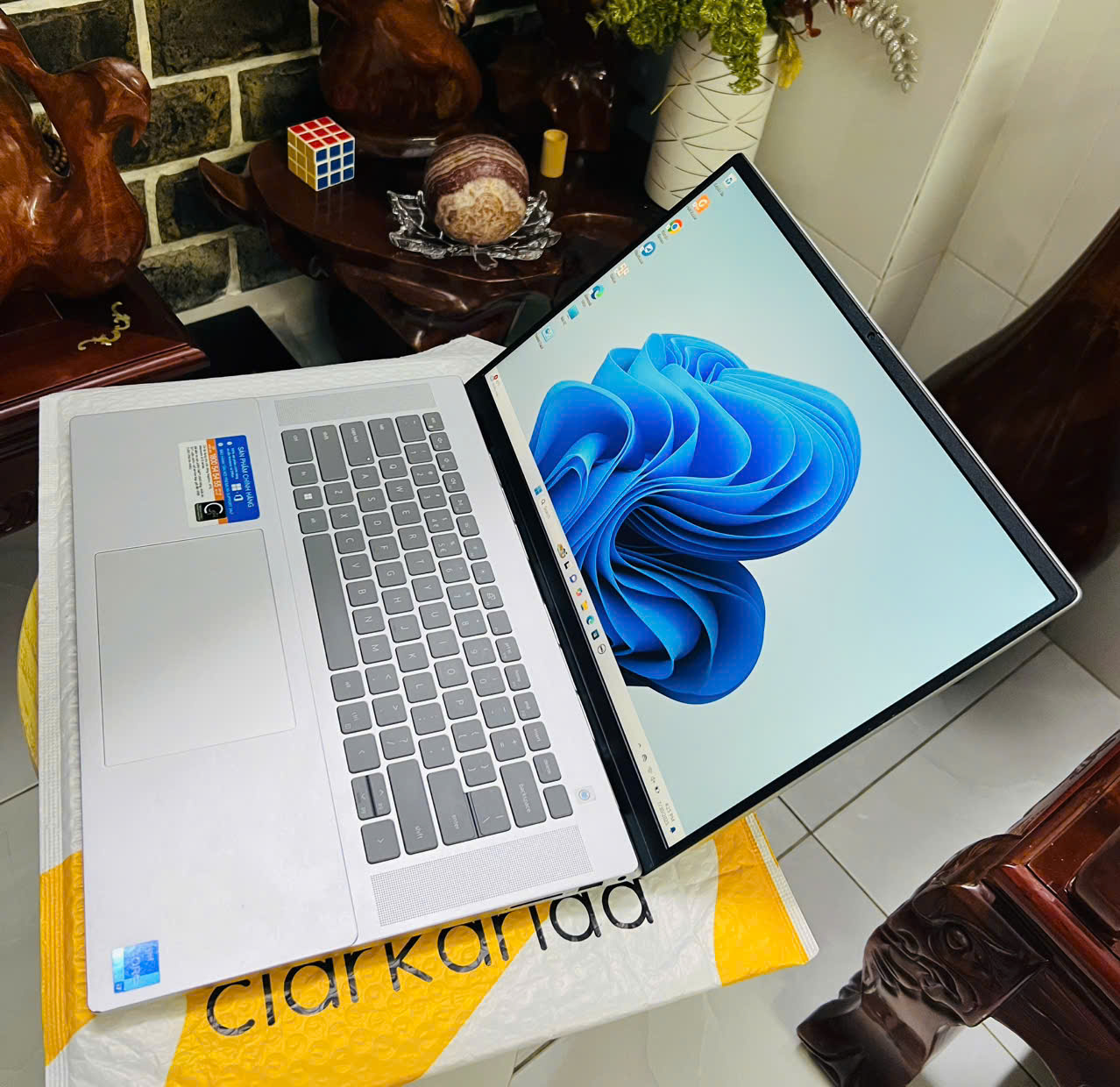 Dell Inspiron 5620 Core i7 1260P RAM 16GB SSD 512GB VGA Iris Xe Graphics Màn 16 inch FHD+ - Ảnh 6