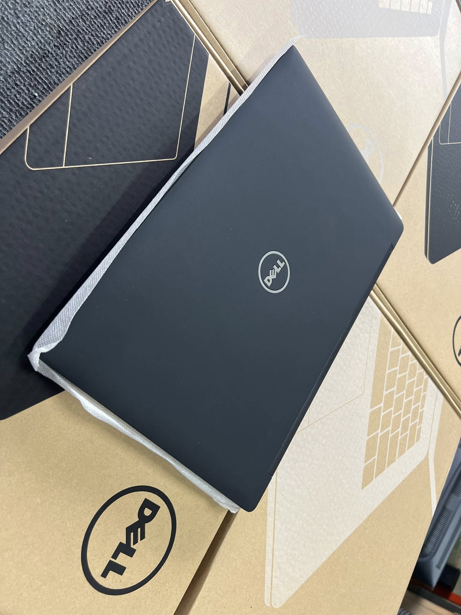 Laptop Dell Latitude 7490 Like New tại Laptop Thiên Ân