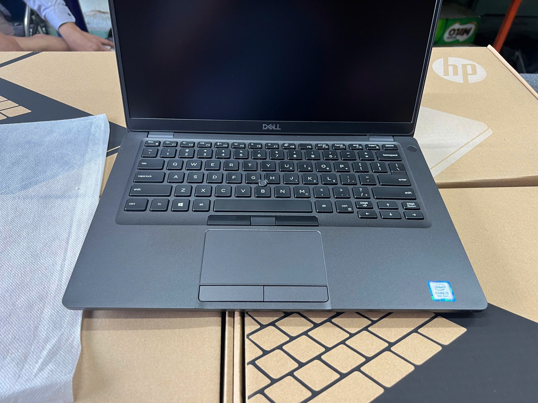 Laptop Dell Latitude 5400 (Core i5-8250U / RAM 8GB / SSD 256GB / 14 inch FullHD) – Like New Full Box - Ảnh 6