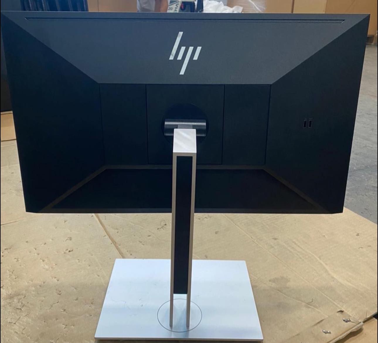 Màn hình HP E27q G4 9VG82AA 27 inch | QHD (2K)