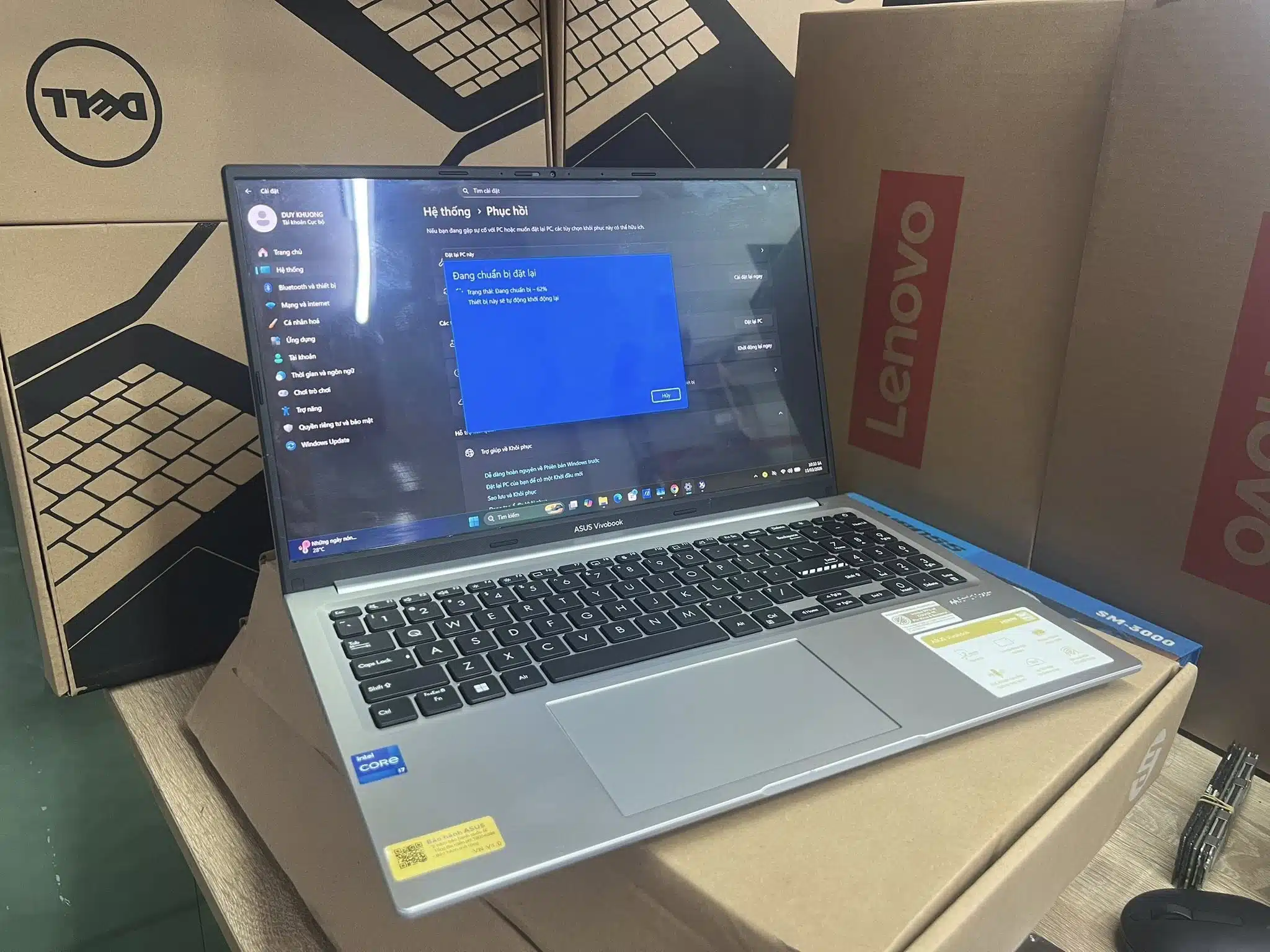 ASUS Vivobook X1505VA: Màn OLED , Core i7-13700H Cực Mạnh