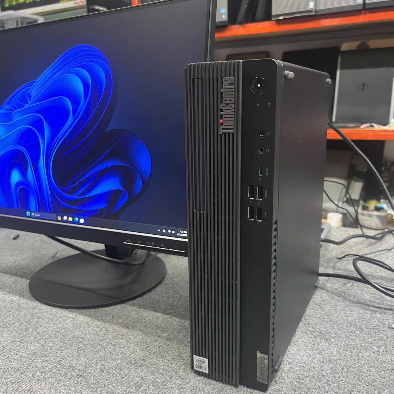 Lenovo ThinkCentre M70s