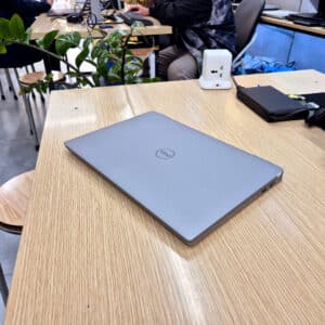 Dell Latitude 5320 Core i5-1135G7 8GB/256GB Giá rẻ