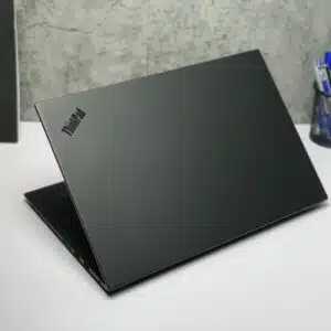Lenovo ThinkPad P1 Gen 2 – i7-9850H / RAM 16GB / SSD 512GB / 15.6" FHD